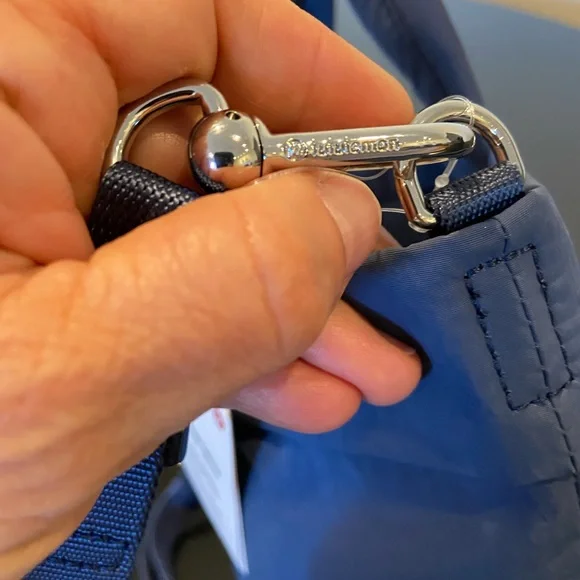 NWT Athletic Athleisure Minimalist Travel RARE Lululemon On My Level Bag *Micro - Picture 9 of 17